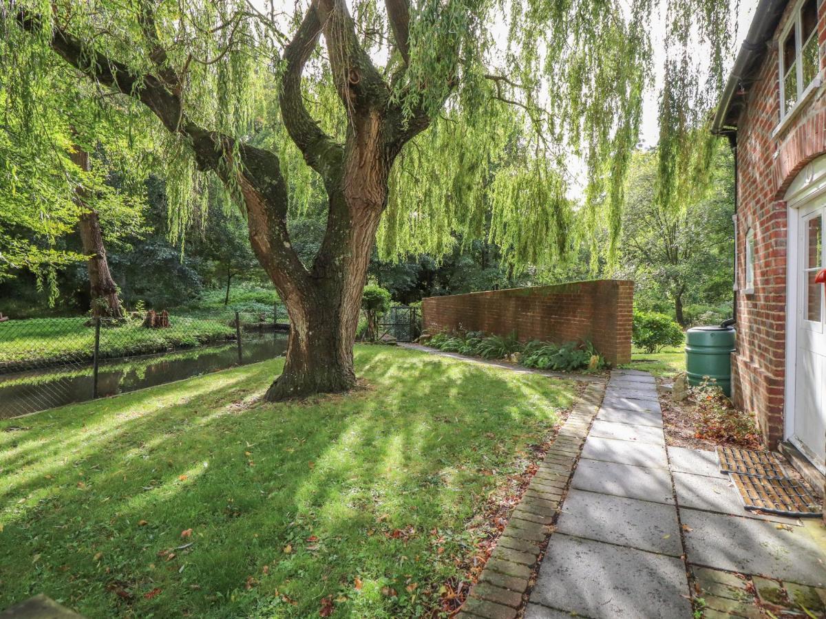 Weir Cottage Maidstone Extérieur photo
