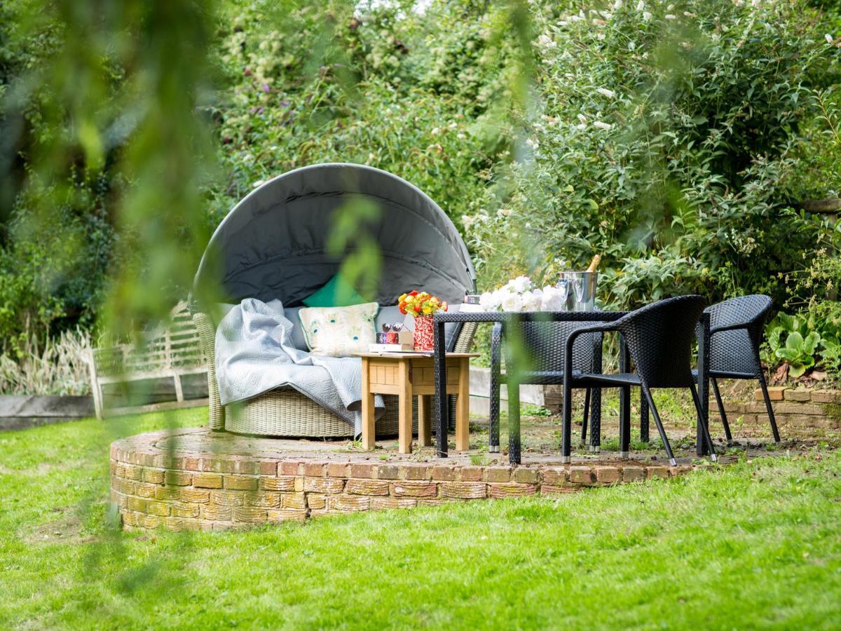 Weir Cottage Maidstone Extérieur photo