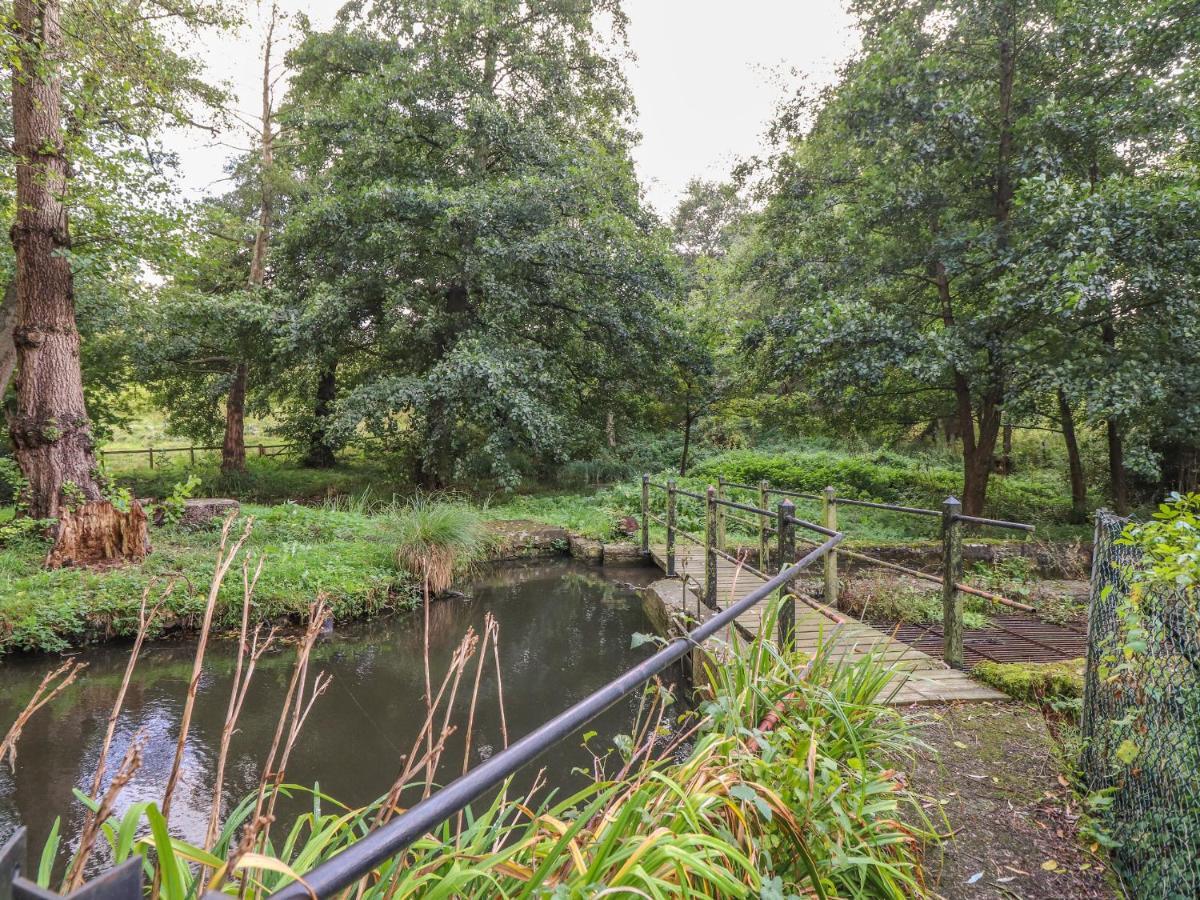 Weir Cottage Maidstone Extérieur photo